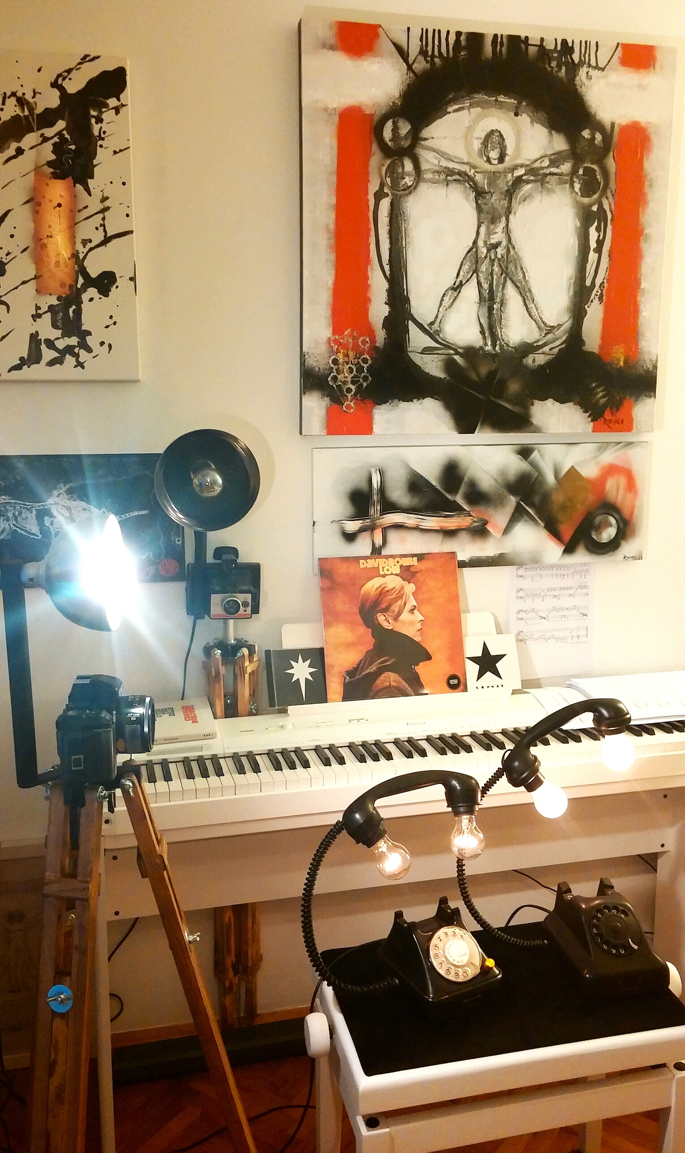 Vintage Photo Camera on Tripod Floor Lamp With a Dimmer Switch