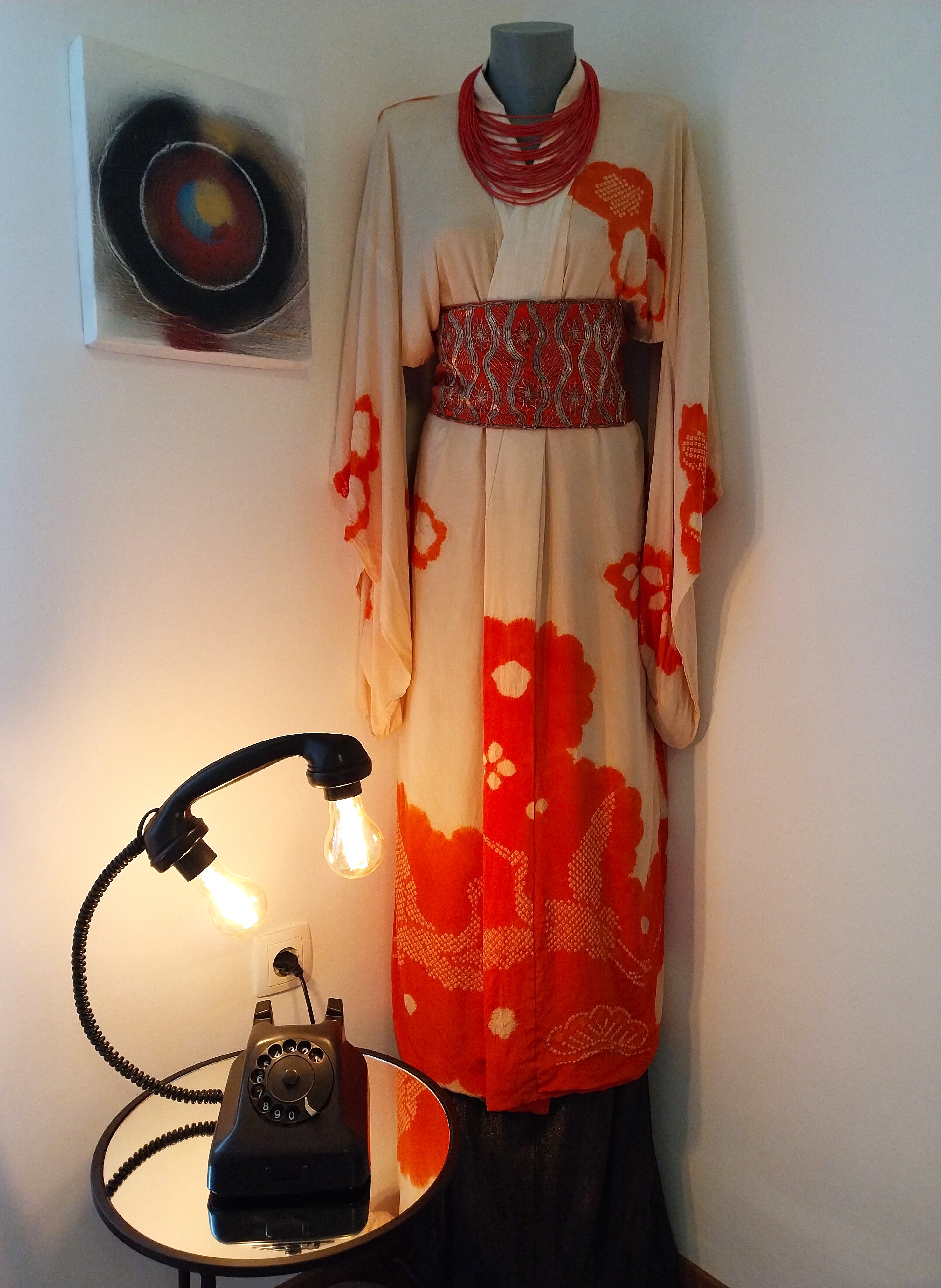 Phone Lamp with a Dimmer Switch