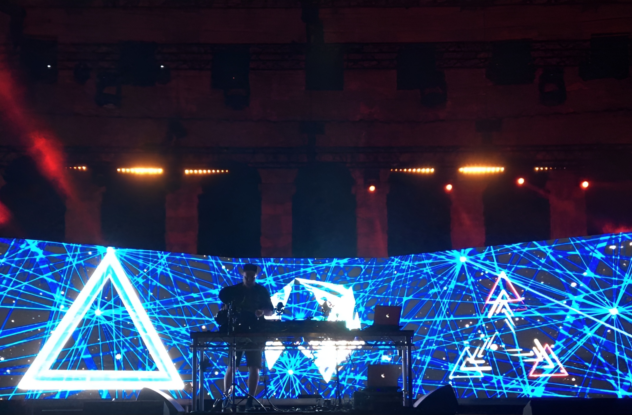 DJ Shadow-Arena Pula
