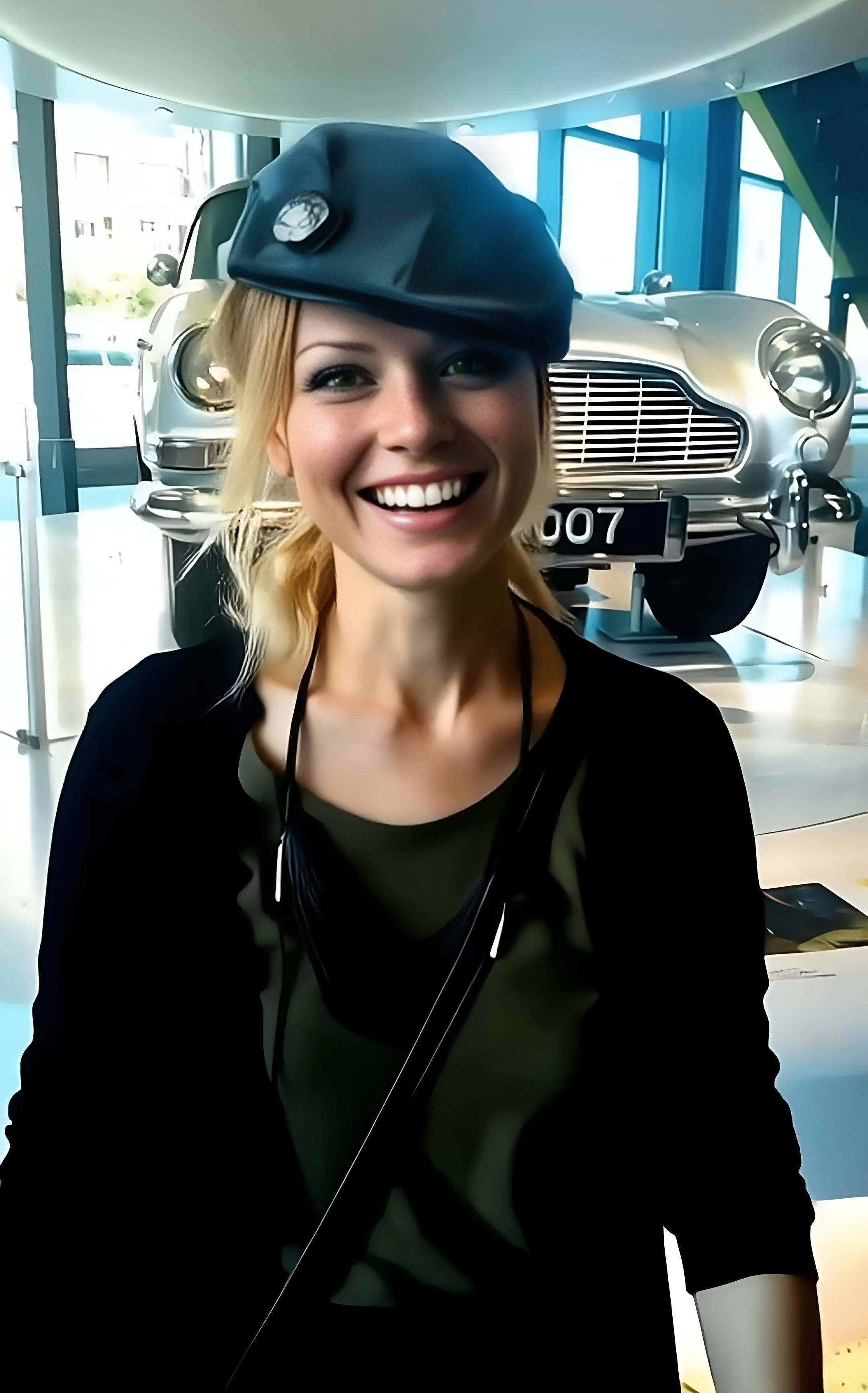 ROMI WITH THE ASTON MARTIN DB5 JAMES BOND CAR-SPY MUSEUM-WASHINGTON DC 3