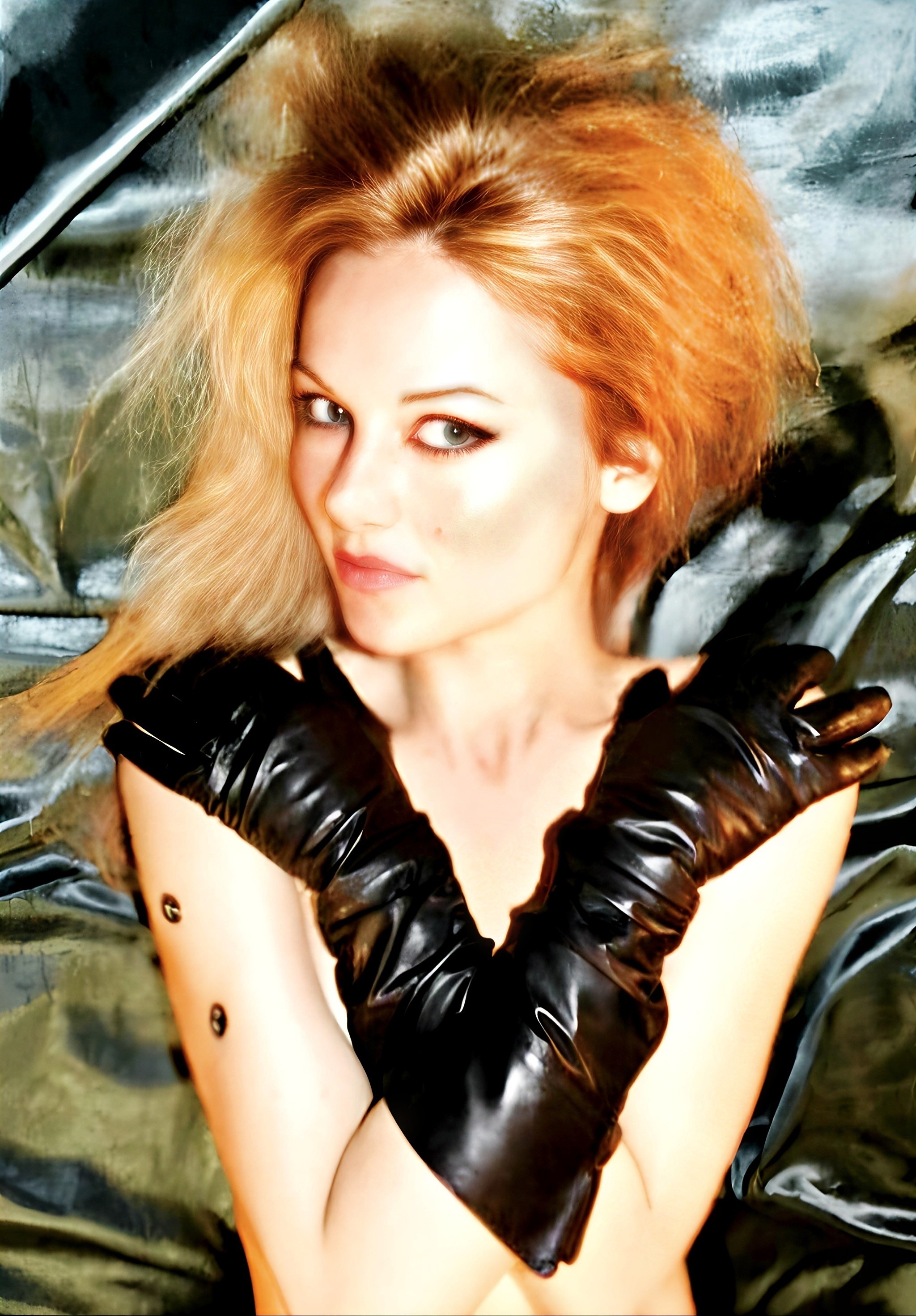 Romi, Hats, Gloves 6