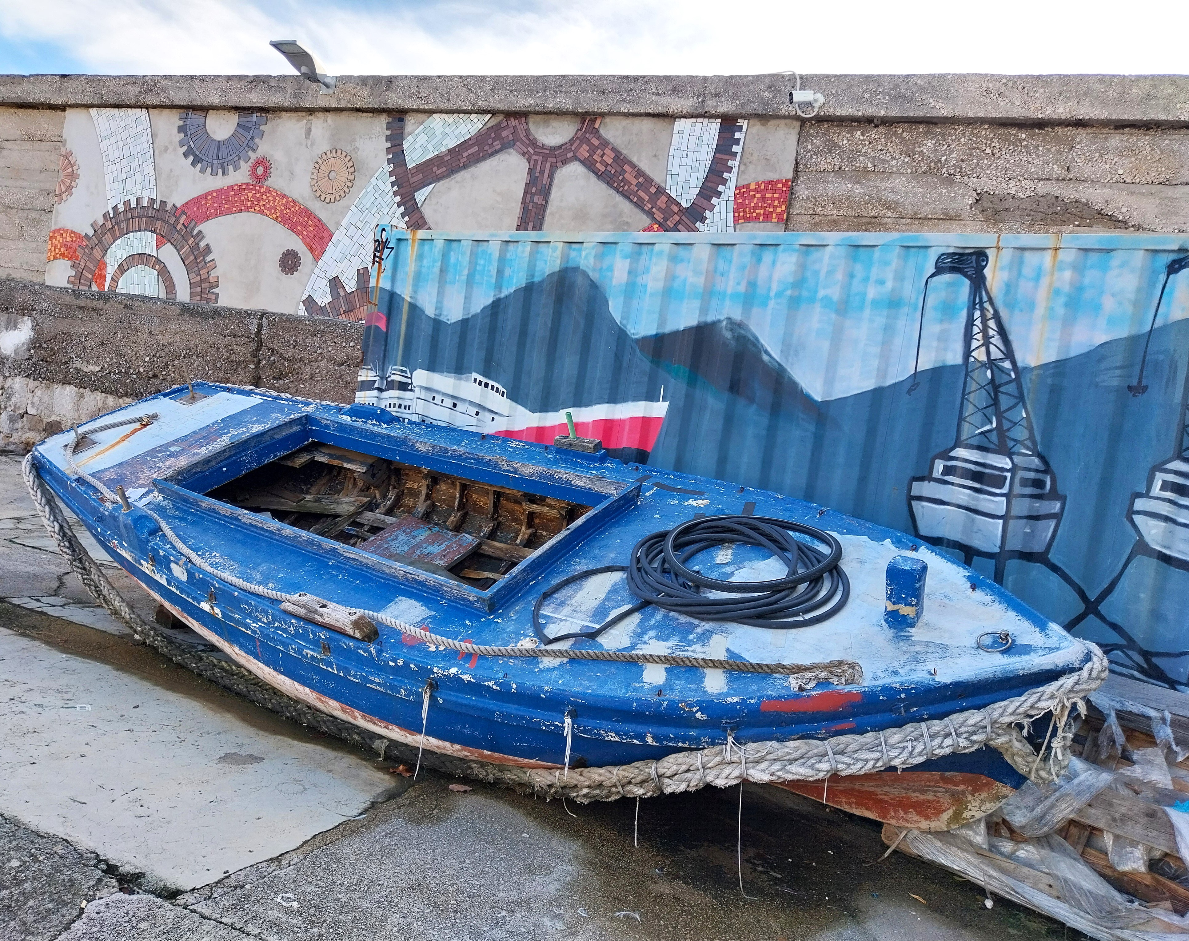 Old Boat-Molo Longo