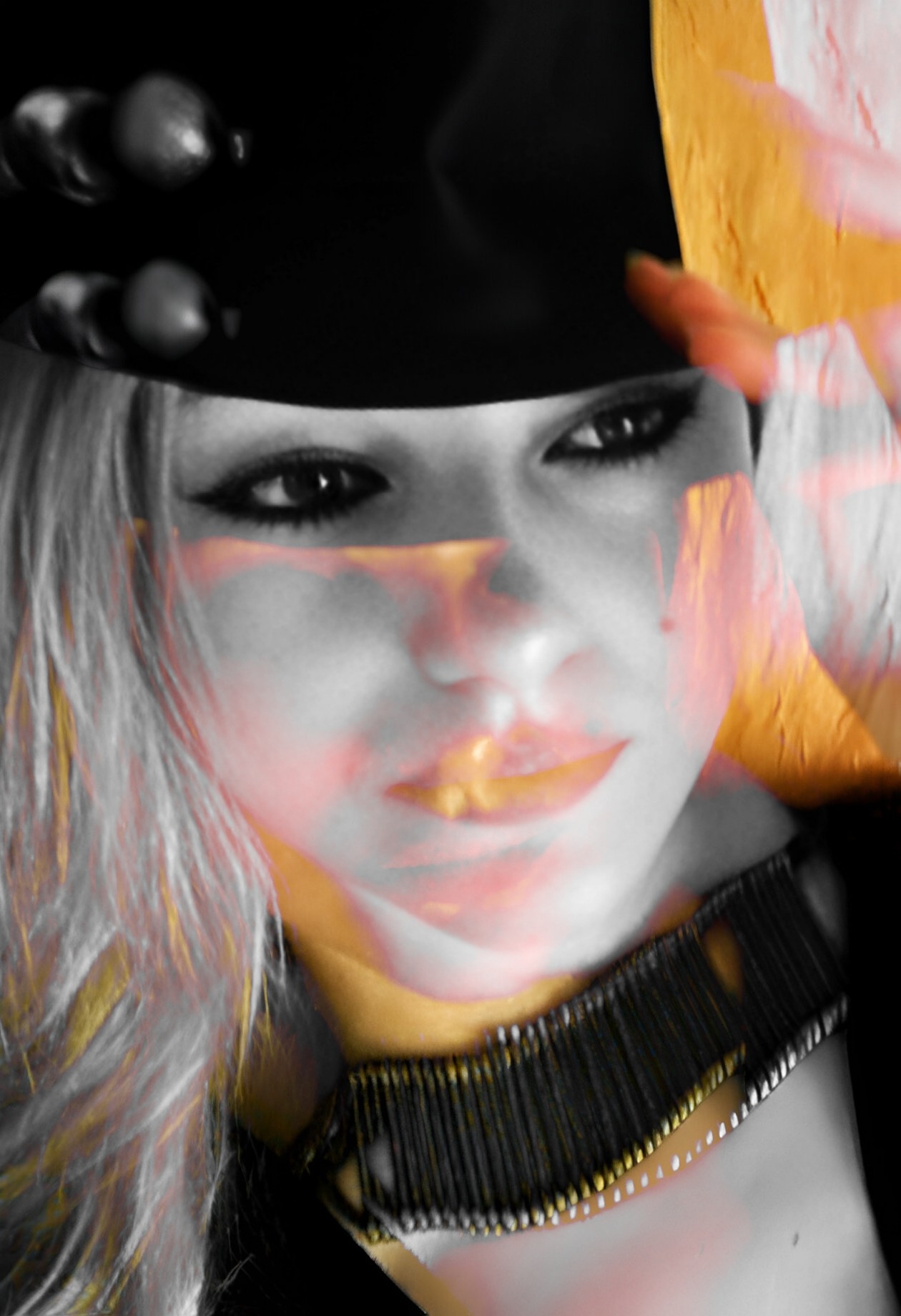 Romi, Hats, Gloves 11